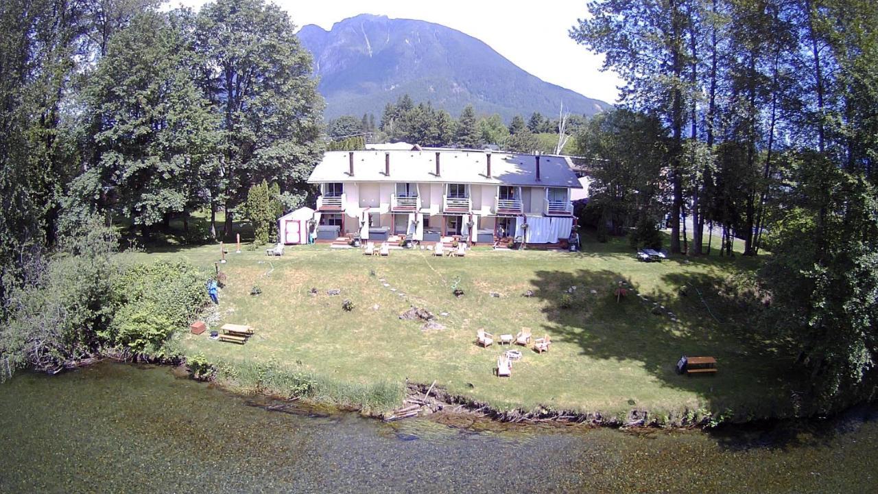 Moon River Suites #4 North Bend Eksteriør bilde
