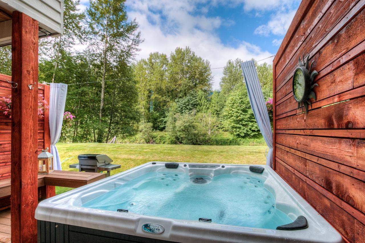 Moon River Suites #4 North Bend Eksteriør bilde
